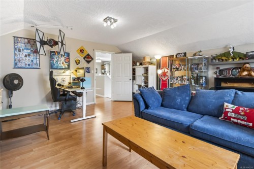 359 Pritchard Rd, Comox, BC 