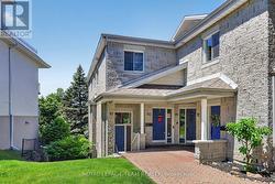 91 ROBSON COURT  Ottawa, ON K2K 2W1