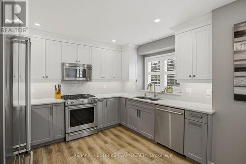 3 - 176 Livingston Avenue, Grimsby (Grimsby West), ON 