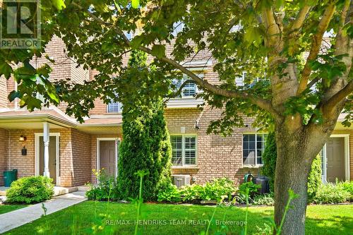 3 - 176 Livingston Avenue, Grimsby (Grimsby West), ON 