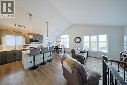 511 Mint Julep Drive, St Clair, ON 