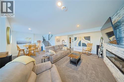 511 Mint Julep Drive, St Clair, ON 
