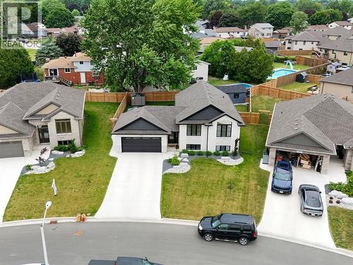 511 Mint Julep Drive, St Clair, ON 