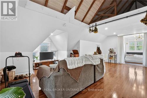 137 Sherman Avenue S, Hamilton, ON 