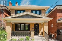 18 GLEN STEWART AVENUE Toronto, ON M4E 1P7