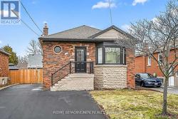 191 EAST 32ND STREET  Hamilton, ON L8V 3S1