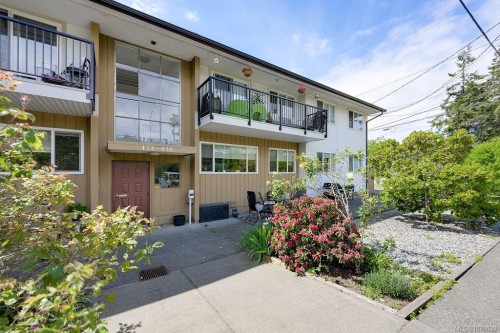 426 Burnside Rd West, Saanich, BC 