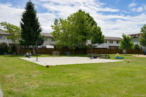 426 Burnside Rd West, Saanich, BC 