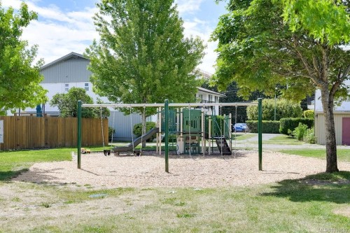 426 Burnside Rd West, Saanich, BC 