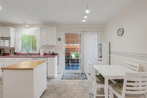 128 Camas Lane, View Royal, BC 
