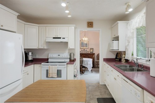 128 Camas Lane, View Royal, BC 