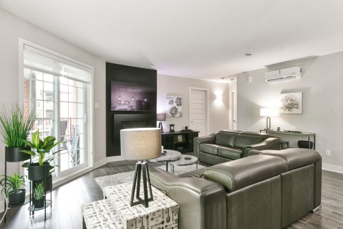 Salon - 204-260 Rue Du Maçon, Saint-Jérôme, QC 