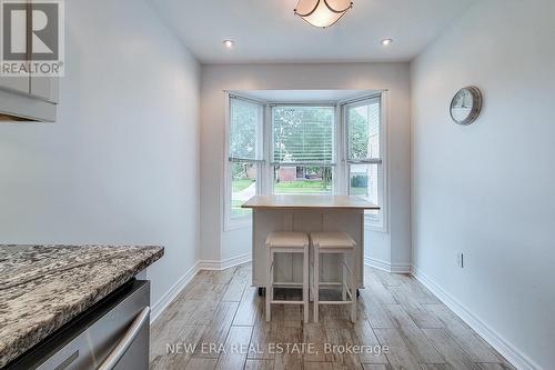 8 Dalton Gate, Hamilton, ON 