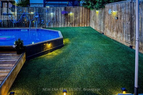 8 Dalton Gate, Hamilton, ON 