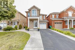 45 PENBRIDGE CIRCLE Brampton, ON L7A 2R1