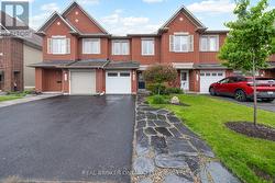 124 SILVERMOON CRESCENT Ottawa, ON K4A 0P5