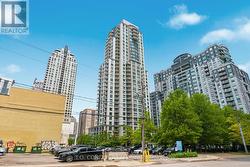 601 - 21 HILLCREST AVENUE Toronto, ON M2N 7K2
