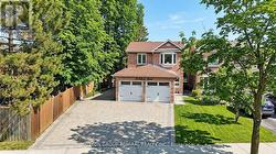 8 COLLEEN STREET Vaughan, ON L4J 5H1