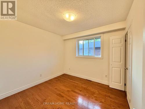Upper Level - 5 Horizon Crescent, Toronto, ON 
