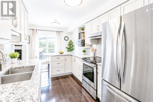 46 Blacksmith Lane, Whitby, ON - Indoor Photo Showing Kitchen