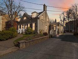 5682 Inglis Street  Halifax, NS B3H 1K3