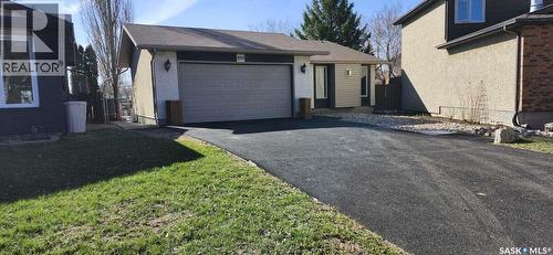 819 Morris Crescent N, Regina, SK 