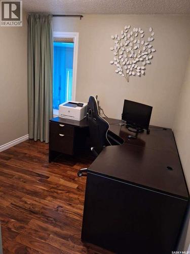 819 Morris Crescent N, Regina, SK - Indoor Photo Showing Office
