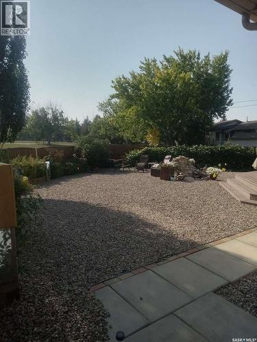819 Morris Crescent N, Regina, SK - Outdoor