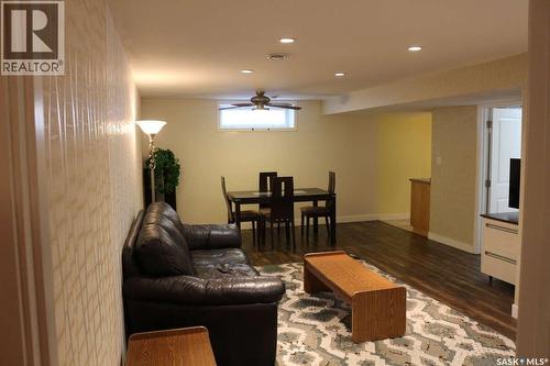 819 Morris Crescent N, Regina, SK - Indoor