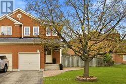 1251 QUEST CIRCLE  Mississauga, ON L5N 8B6