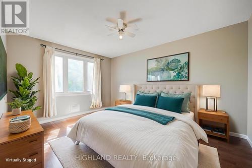 257 Huntington Ridge Drive, Mississauga, ON - Indoor Photo Showing Bedroom