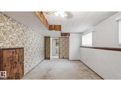 9834 167A Av Nw, Edmonton, AB 