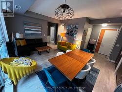 316 - 30 NELSON STREET Toronto, ON M5V 0H5