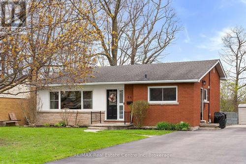 54 Highman Avenue, Cambridge, ON - Outdoor