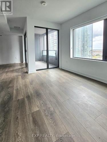 1307 - 2920 HIGHWAY 7 ROAD  Vaughan, ON L4K 0P4