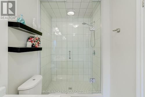 12 Icemaker Way, Whitby, ON - Indoor Photo Showing Bathroom
