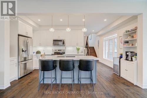 12 Icemaker Way, Whitby, ON - Indoor Photo Showing Kitchen With Upgraded Kitchen