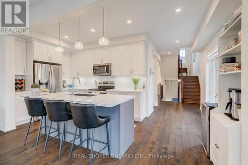 12 Icemaker Way, Whitby, ON - Indoor Photo Showing Kitchen With Upgraded Kitchen