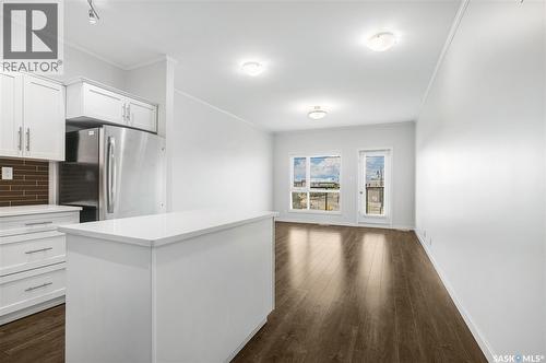 104 545 Hassard Close, Saskatoon, SK - Indoor Photo Showing Kitchen