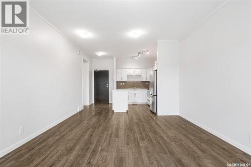104 545 Hassard Close, Saskatoon, SK - Indoor Photo Showing Kitchen