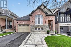 25 LOUGHLIN HILL CRESCENT E Ajax, ON L1Z 1P8