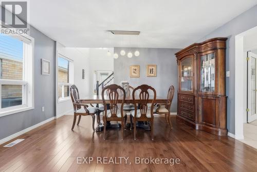 195 Green Vista Drive, Cambridge, ON - Indoor Photo Showing Dining Room