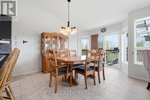 195 Green Vista Drive, Cambridge, ON - Indoor Photo Showing Dining Room