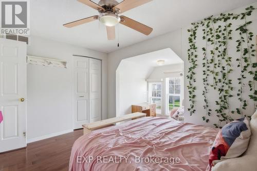 195 Green Vista Drive, Cambridge, ON - Indoor Photo Showing Bedroom