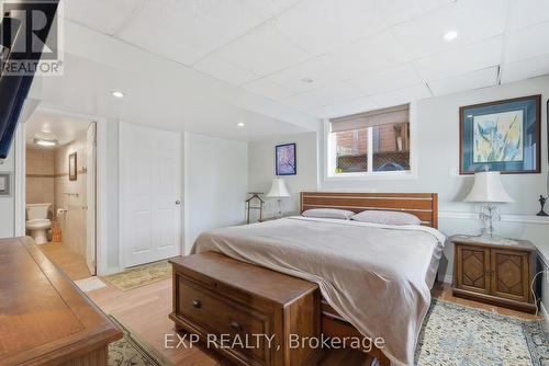 195 Green Vista Drive, Cambridge, ON - Indoor Photo Showing Bedroom