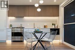 1137 W 33RD AVENUE  Vancouver, BC V6M 1A3
