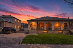 39 Dovehouse Avenue Toronto, ON M3J 1A3