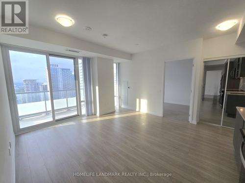 3318 - 50 Dunfield Avenue, Toronto, ON - Indoor Photo Showing Other Room