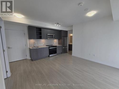 3318 - 50 Dunfield Avenue, Toronto, ON - Indoor Photo Showing Kitchen