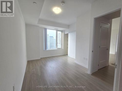 3318 - 50 Dunfield Avenue, Toronto, ON - Indoor Photo Showing Other Room